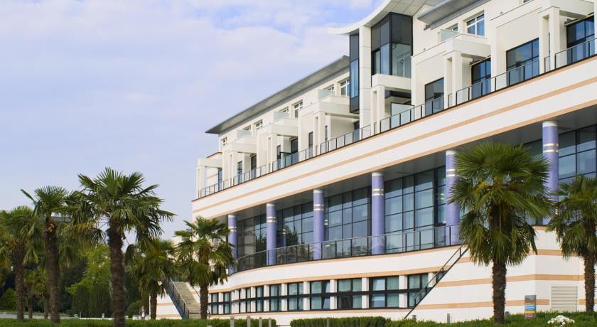 Hotel Barriere Le Grand Hotel Enghien-Les-Bains Exteriér fotografie